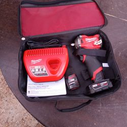 12 V Impact Wrenches