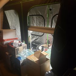 8x4 Grow Tent, Ideal Air Ac, Ge Dehumidifier, Multiple Fans, Air Filter with hose, Hanna Handheld Ph & Ppm & Ms/cm, General Hydroponics line of chemic
