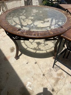 Free Round Glass Top Dining Table with Iron Base