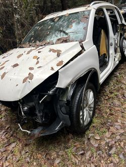 2010 VOLKSWAGEN TIGUAN  For Parts