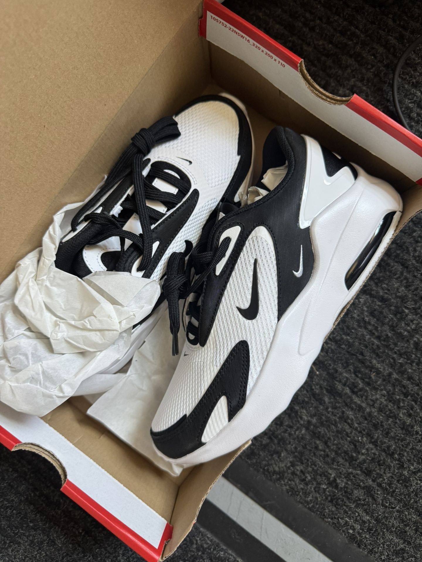 Nike Air Max Bolt