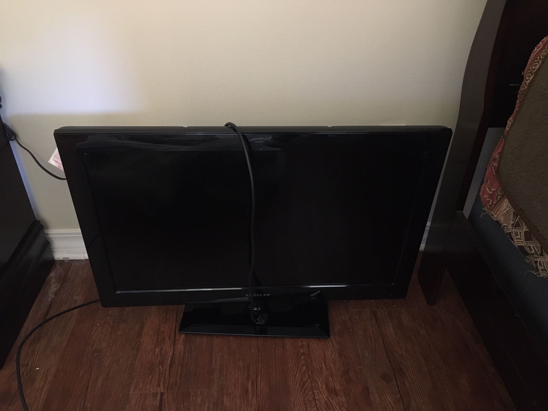 30 inch Flatscreen tv