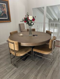 Dining room table