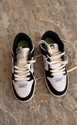 Nike sb x huff dunks size 5.5