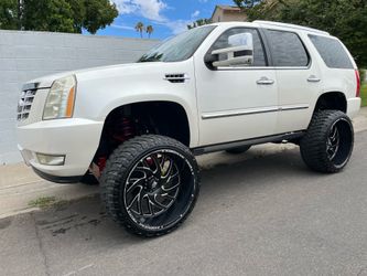 2007 Cadillac Escalade - Clean Title -