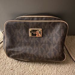 Michael Kors Crossbody