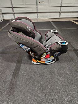 GRACO 4-in-1 DLX car seat