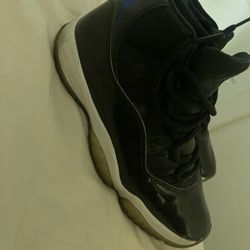 Jordan 11 Space Jam 