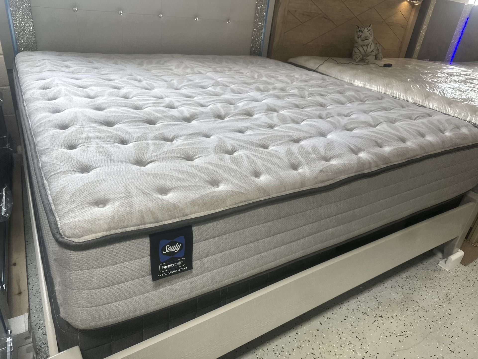 King Size Mattress And Box Spring