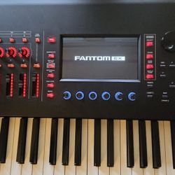 Roland Fantom 8 Digital Piano Keyboard