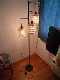 Vintage wicker brass 6ft lamp