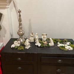 Nativity Ornaments 