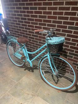 Women’s 28” Blue Cruiser Bicycle