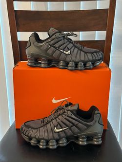 NEW NIKE SHOX TL Iron Grey Black Sz 8 Sneakers