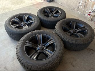 Rims and tires (READ DESCRIPTION)