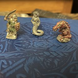 Dungeons And Dragons- Vintage Miniatures