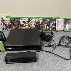 Xbox One with 9 Games + Kinect and 2 Wireless Controllers and charger mount