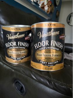 2 gal. Clear Satin Oil-Based Floor Finish Polyurethane /2 Galones de acabado de poliuretano a base de aceite para pisos, acabado satinado transparente