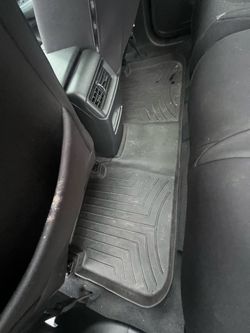 WeatherTech FloorLiner HP Floor Mats - 2023+ Honda CR-V (Black)