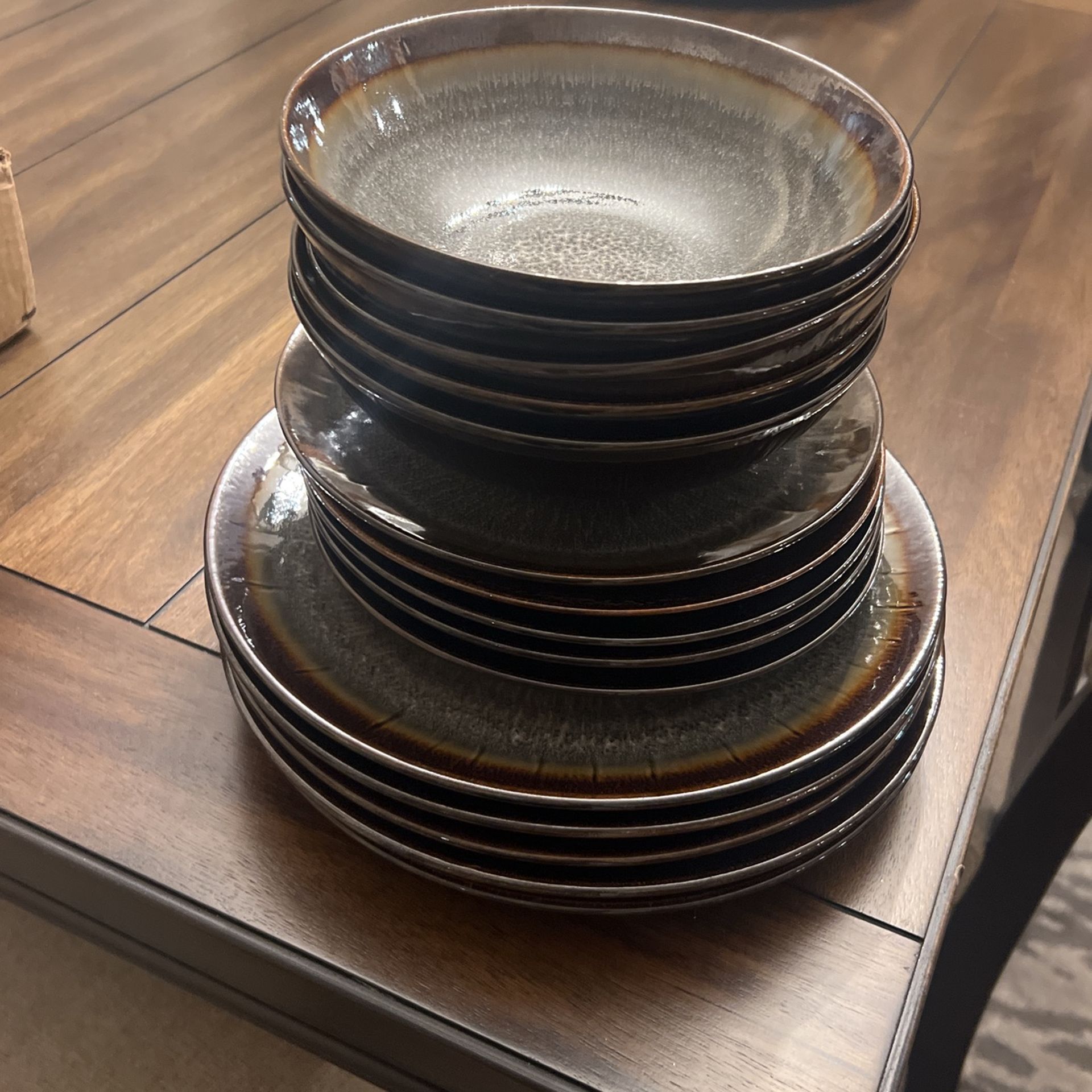 Nice 5 pc Place Setting Dishes