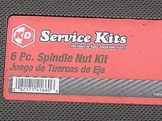 Spindle nut socket set