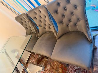 Dining table and 6 dining chairs