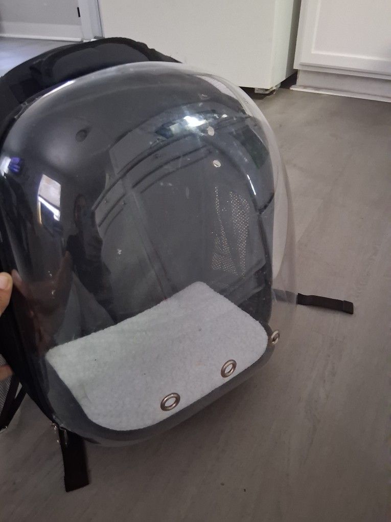 Cute Little Pet Carrying Bag.