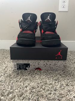Jordan 4 red thunder