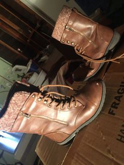 Girl boots