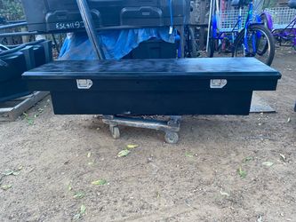 TOOL BOX WHIT KEY