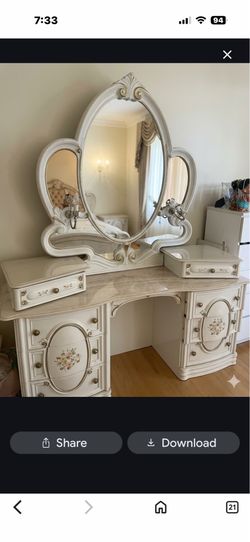 French antique  provençal vanity very clean