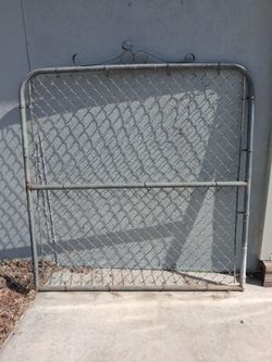 Gate 57x60 excellent condition