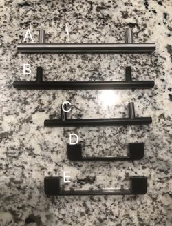 Cabinet Pulls And Hardware