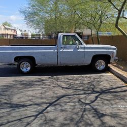1979   GMC CLASSIC TRUCK V8