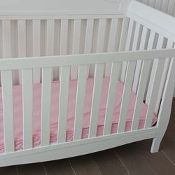 Crib And Changing  Table Dresser 