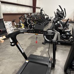 Centr Runr Foldable Treadmill – 3.0 HP + Incline + Cloud Cushion