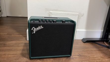 Fender Mistang LT25 Guitar Amplifier Green