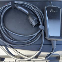Ford Mobile Charging Cord 