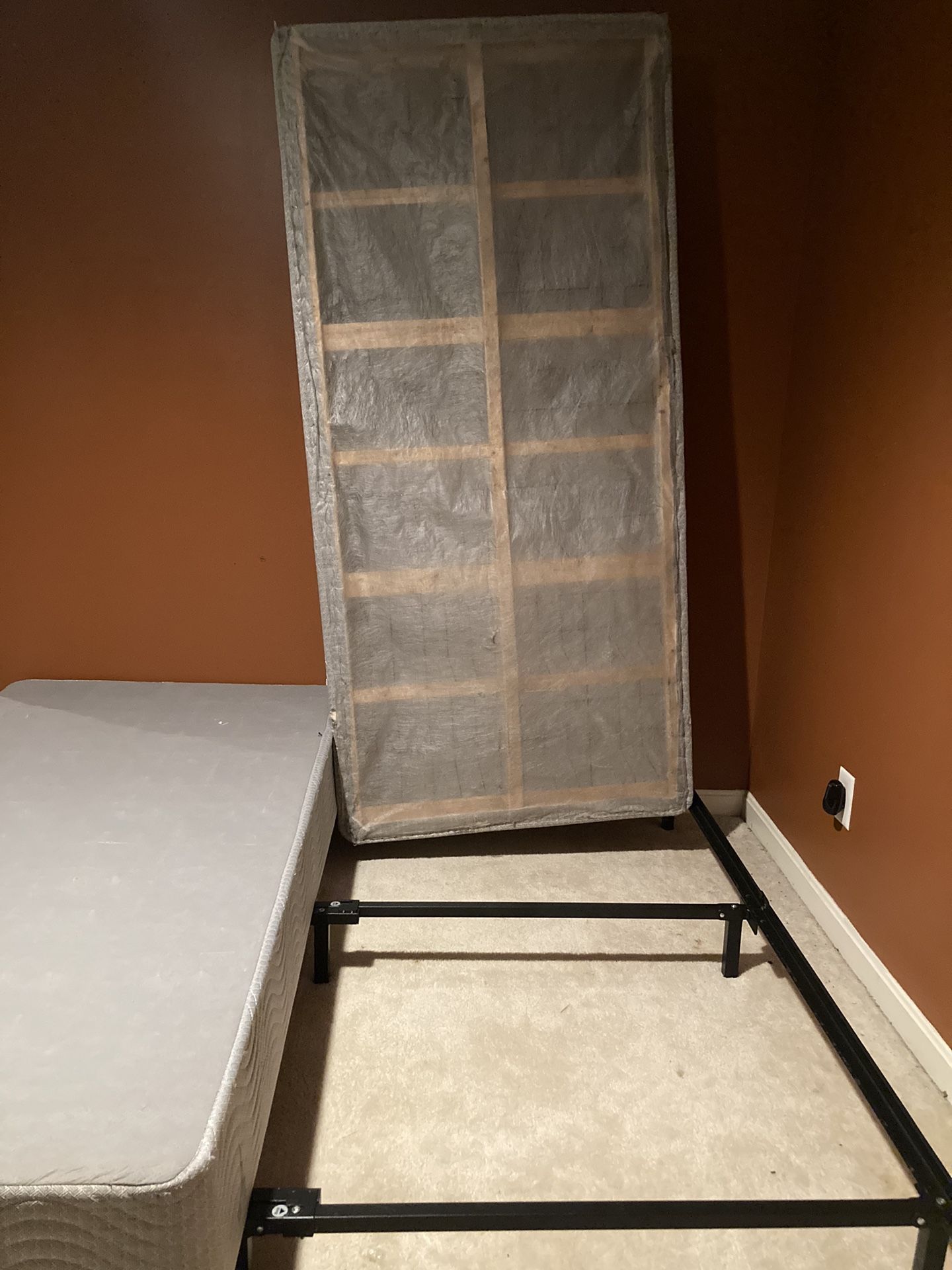 Bed frame + Box Spring