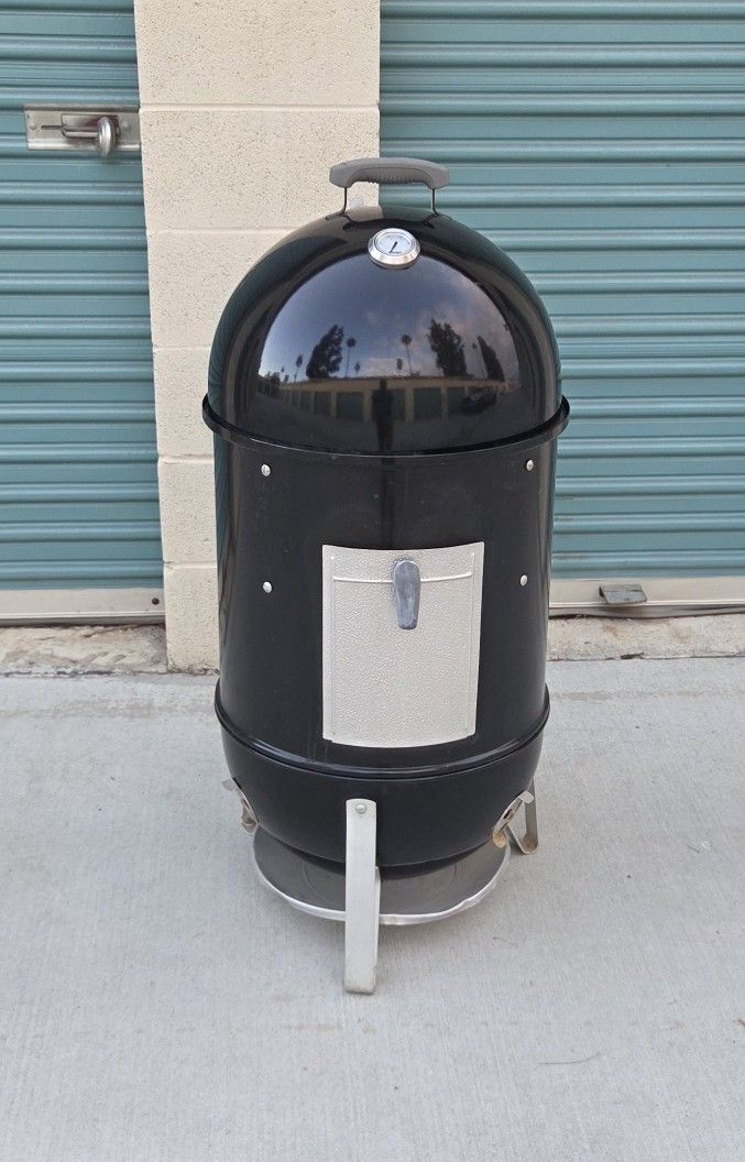Weber Smokey Mountain 18" Smoker Bbq Grill