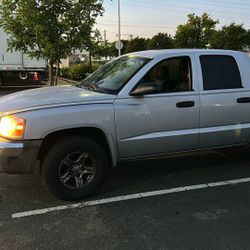 2005 Dodge Dakota
