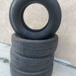 Used Tires  Michelin 275/70 18 