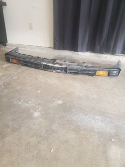 E28 front bumper with trim