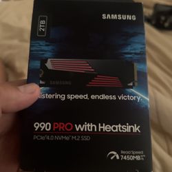 Samsung 990 PRO Heatsink 2TB NVMe M.2 SSD PCIe Gen4 MZ-V9P2T0CW 7450MB/s PS5 PC