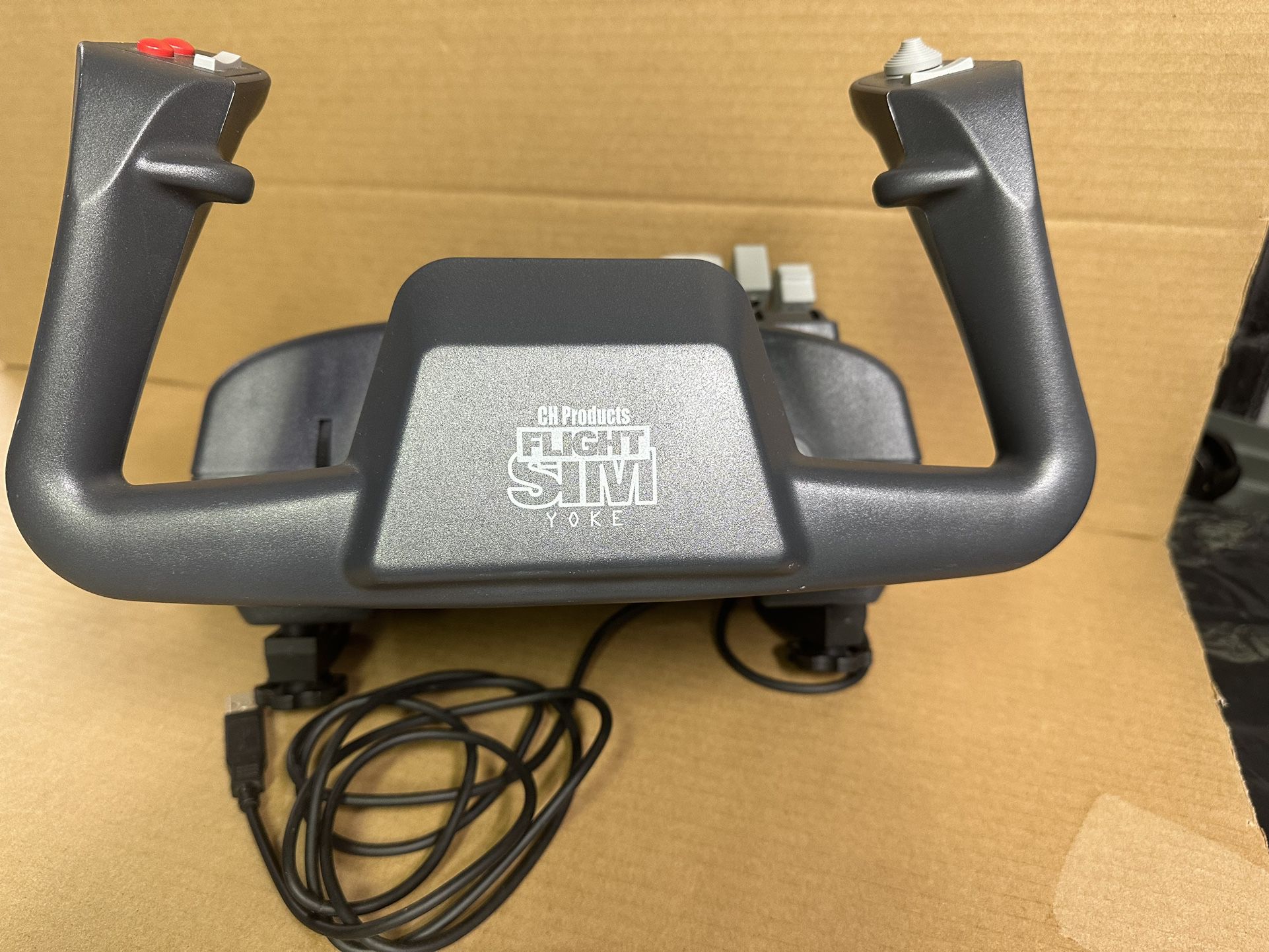 CH Products Simulator USB Flight Sim Yoke and Pro Pedals