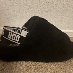 Ugg slippers Size 9