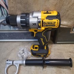NEW DEWALT 20V XR 1/2 HAMMER DRILL DRIVER TOOL 