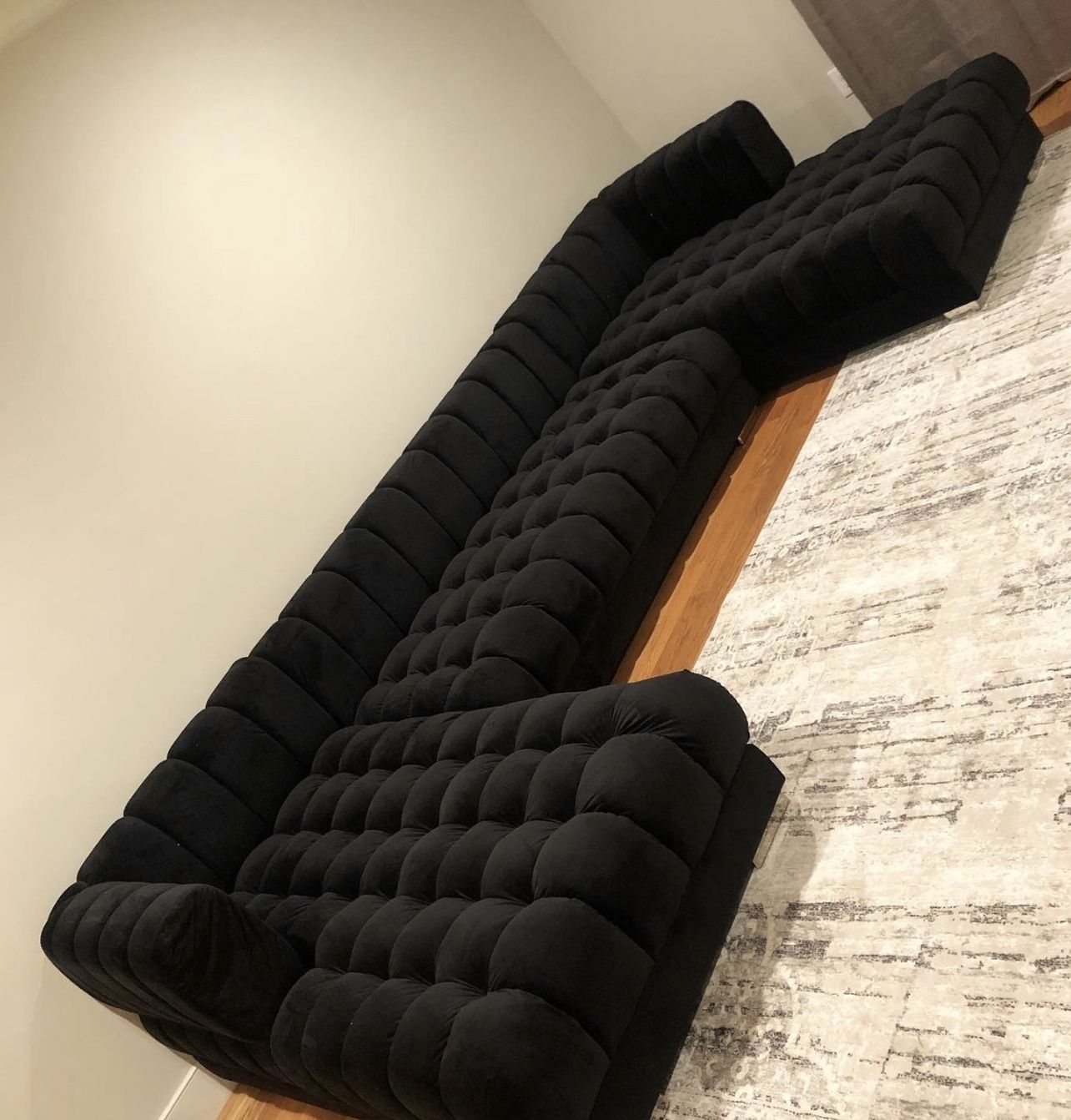 Black Velvet Sofa Sectional 🔥🌟FINANCING AVAILABLE NO CREDIT NEEDED