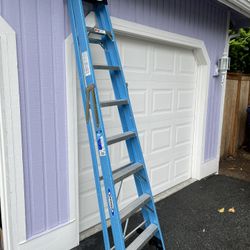 8’ Werner Fiberglass Stepladder 