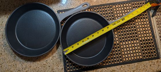 2 Chef’s Counter 9.5 Inch Non-Stick Cast Iron Frying Pan - New, NO Box